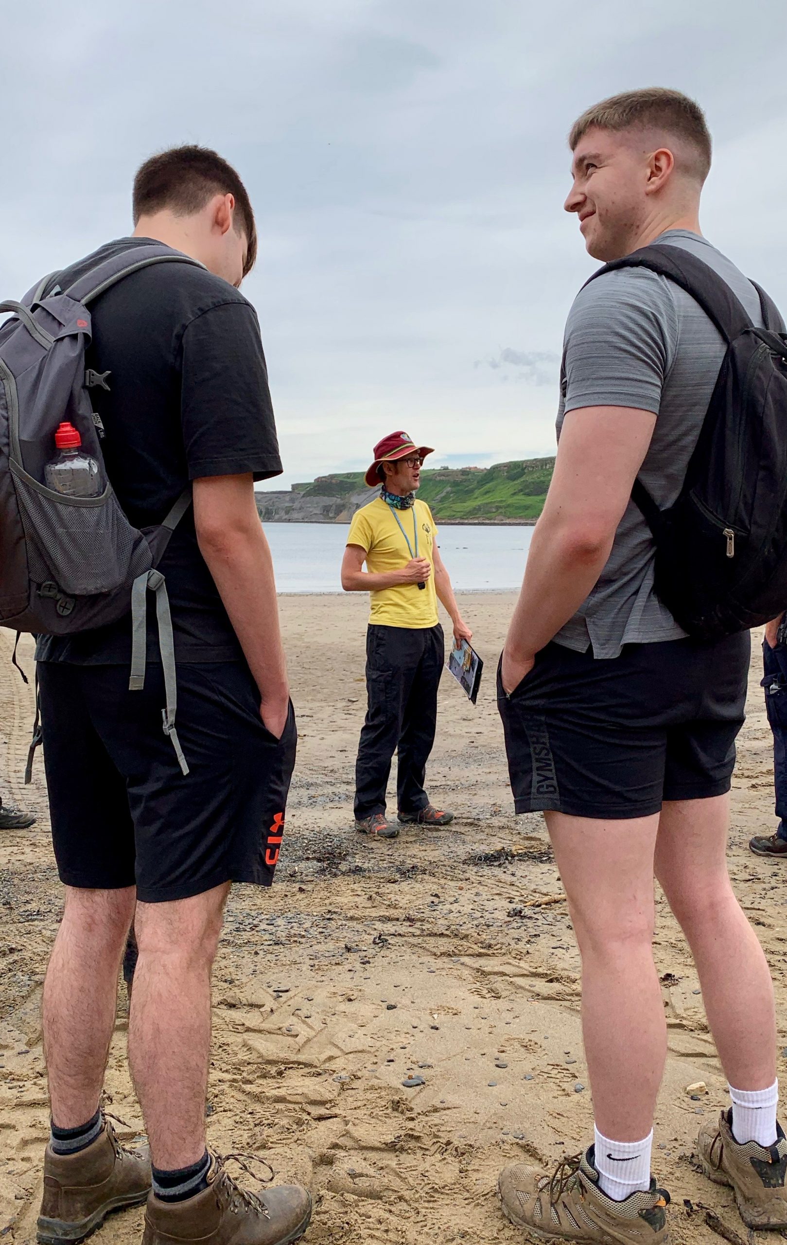 Runswick Bay - In Search of Sea Dragons with Fossil Liam